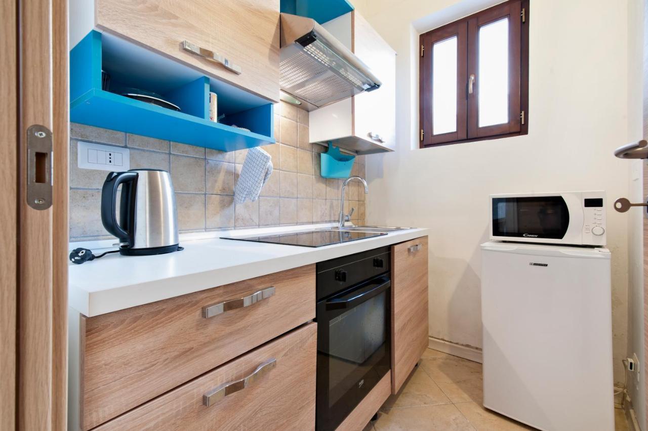 Mesagnesi 6 - Loft Centro Storico Sit Apartamento Lecce Exterior foto