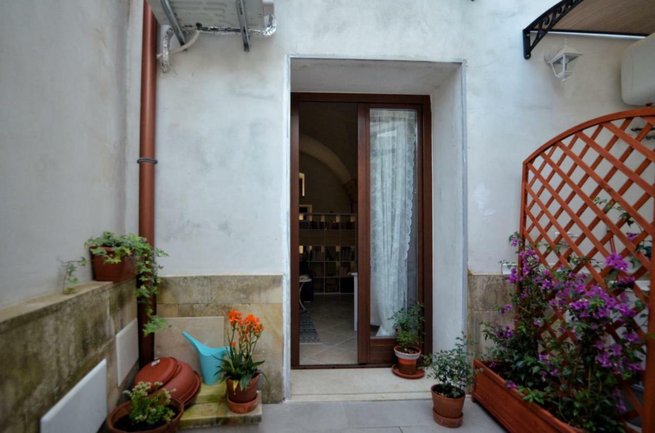 Mesagnesi 6 - Loft Centro Storico Sit Apartamento Lecce Exterior foto